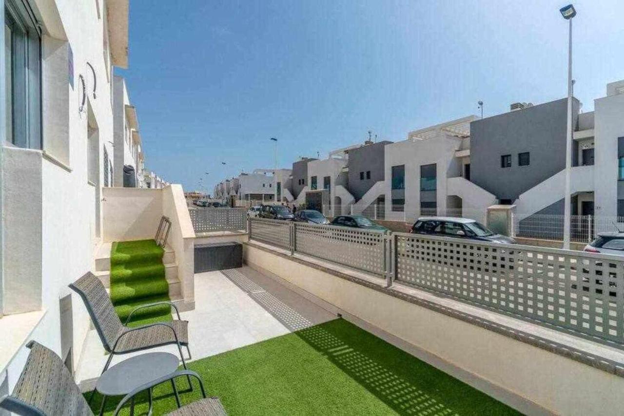 Espanhouse Caroline Bungalow Torrevieja Exterior photo